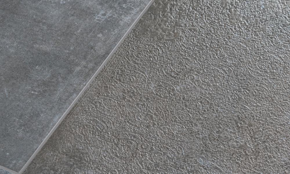 Fliesen mit Oberflächenstrukturen